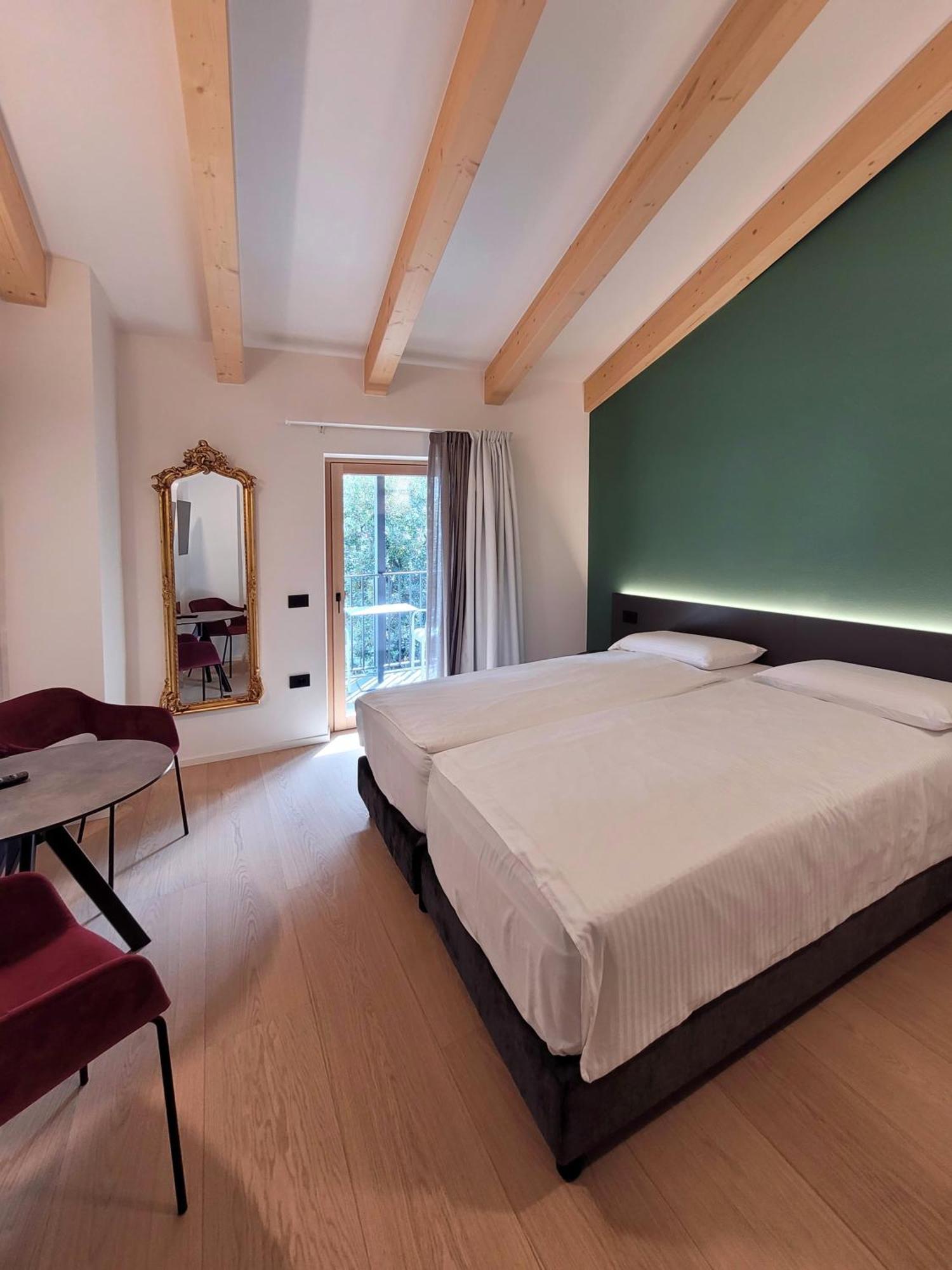 Locanda Restel De Fer Riva del Garda Exteriör bild
